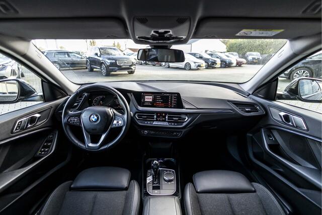 BMW 2-SERIE Gran Coupé 218i High Executive Edition | NL Auto | LED