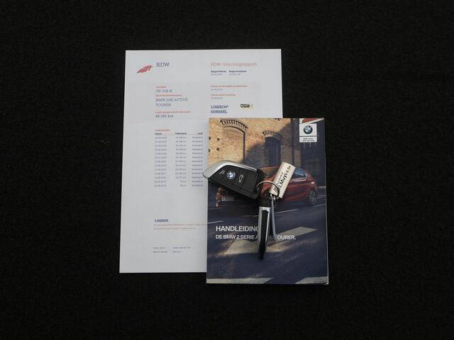 BMW 2-SERIE Active Tourer 218i Executive AUTOM. TREKH|NAVI|HEAD-UP|ORG.NLCLIMA|CRUISE|PDC|17INCH