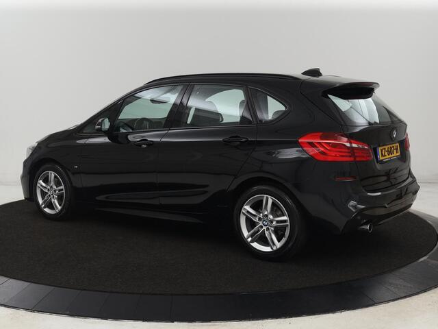 BMW 2-SERIE Active Tourer 218i M Sport | 79.800km NAP | Full LED | Sportstoelen | Navigatie | Parkeerhulp | Climate control | 17'' | Bluetooth | Cruise control