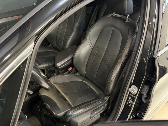 BMW 2-SERIE Active Tourer 218i Centennial High Executive | M-Sport | Head UP | Leder | Stoelverwarming