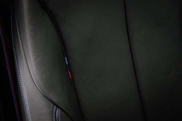 BMW 2-SERIE Coupé 220i M-Sport High Executive | AUDIO MEDIA- PACK | DAB | SCHUIFDAK | 18"