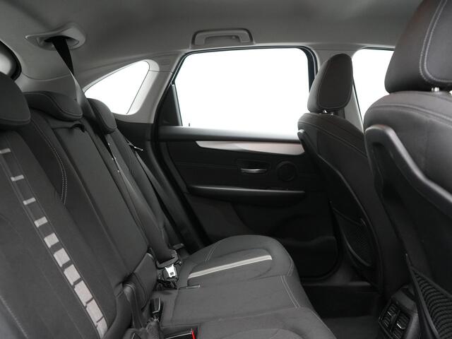 BMW 2-SERIE Active Tourer 218i Executive 141pk Automaat | Trekhaak Afn. | LED Koplampen | Navigatie | DAB | Cruise Control |