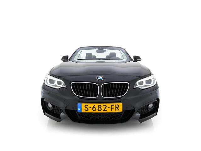 BMW 2-SERIE Cabrio 220d Sport M-Sportpack Aut. *FULL-LEATHER | XENON | HARMAN/KARDON | MEMORY-PACK | HEATED-SPORTSEATS | NAVI-FULLMAP | DAB+ | ECC | PDC | 19''ALU*