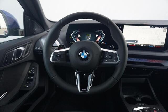 BMW 2-SERIE Gran Coupé 220 M Sportpakket Pro 19'' / Elektrisch Verstelbare Stoelen / Harman Kardon / Driving Assistant Plus