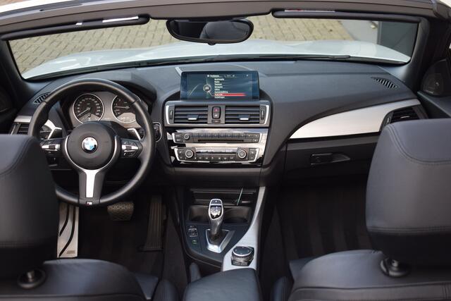 BMW 2-SERIE Cabrio M235i High Executive OrigNL | NAP | 18dkm!