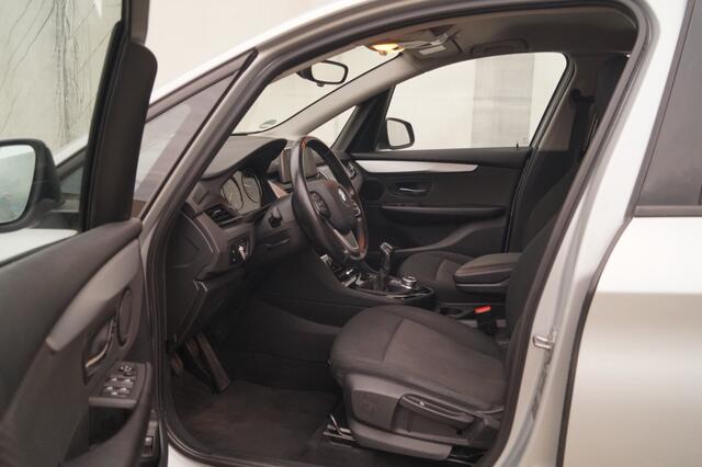 BMW 2-SERIE Active Tourer 216i Executive Edition -NAVI-ECC-PDC-TREKHAAK-