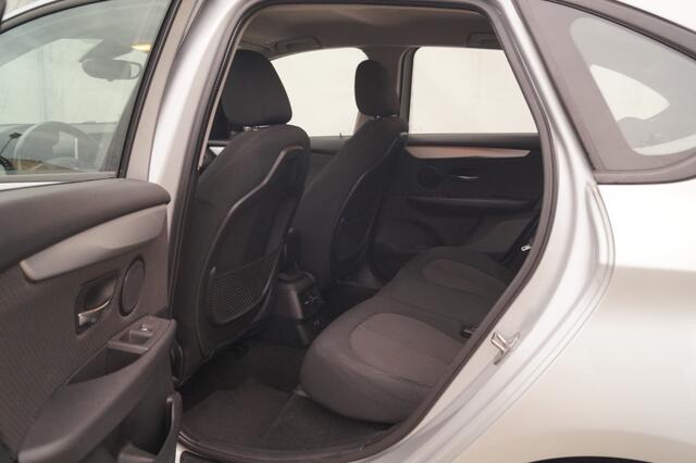 BMW 2-SERIE Active Tourer 216i Executive Edition -NAVI-ECC-PDC-TREKHAAK-