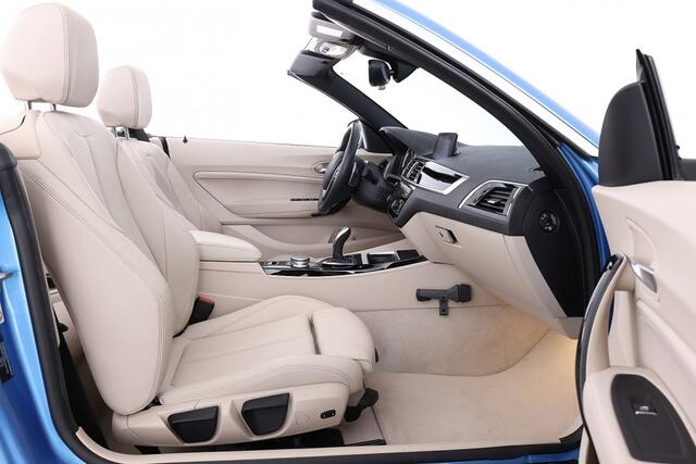BMW 2-SERIE 230 i Cabrio High Executive | LEDER | Full LED | NAVI ? 1e Eigenaar