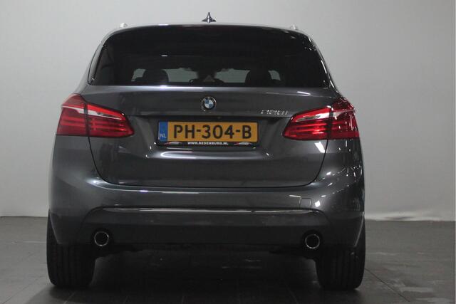 BMW 2-SERIE Active Tourer 220i High Executive - Camera / Navi / Stoelverw.