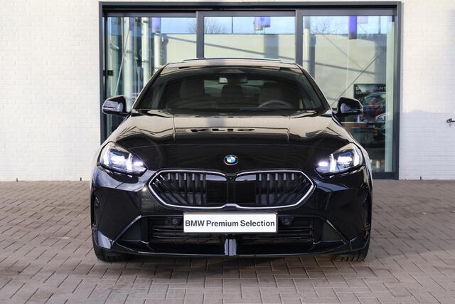 BMW 2-SERIE 220 Gran Coupé | M Sportpakket Pro | Innovation Pack | Panorama Dak