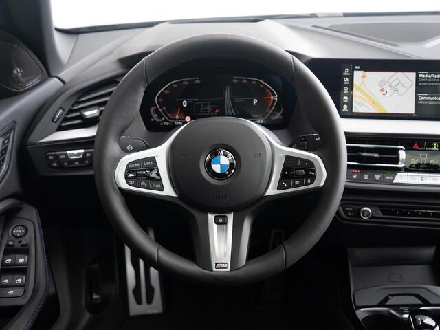 BMW 2-SERIE Gran Coupé 220i | Model M Sport | Equipment Pack Pro | Convenience Pack | Travel Pack