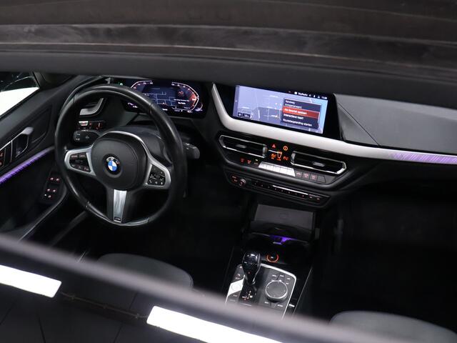 BMW 2-SERIE Gran Coupé 218i M-Sport [SCHUIFKANTELDAK, APPLE CARPLAY, ANDROID, CAMERA, PDC V+A, VOL LEDER, CRUISE, CLIMATE, NIEUWSTAAT]