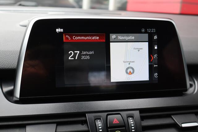 BMW 2-SERIE Active Tourer 216d Automaat Executive Launch Edition | Navigatie | Camera | Origineel NL |