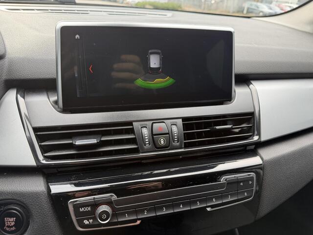 BMW 2-SERIE Active Tourer 218i Business Edition | Automaat | NAP | Navi | PDC | Head up display