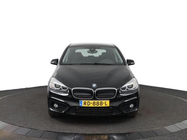 BMW 2-SERIE Active Tourer 218i Corporate Executive | NAP | Automaat | Navi | Stoelverwarming