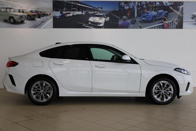 BMW 2-SERIE Gran Coupé 220 Premium Pack | Comfort Access | Stuurwiel verwarming | Getint Glas | Ekris Selection