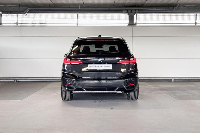 BMW 2-SERIE Active Tourer 225e xDrive | Selections | Stuurwielrand verwarmd | Glazen panoramadak