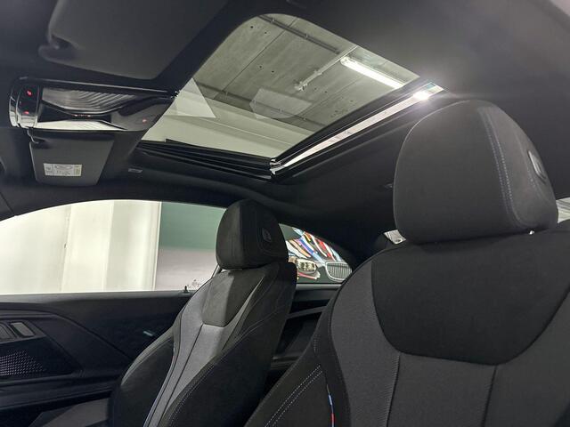 BMW 2-SERIE Coupé 220i | M-Sport Pro | Premium Pack | Harman/Kardon | Schuif-/kanteldak | Comfort Access | Selections