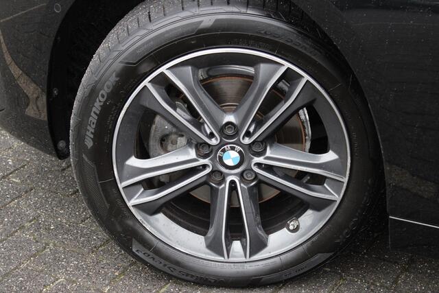 BMW 2-SERIE Active Tourer 218i High Executive Automaat / Panoramadak / Sportstoelen / Head-Up / LED / Cruise Control / Stoelverwarming