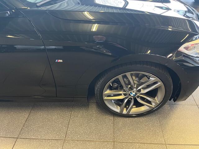 BMW 2-SERIE Cabrio 220i Centennial High Executive