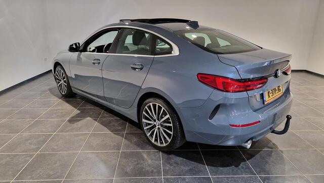 BMW 2-SERIE Gran Coupé 220i High Executive Edition | Panoramadak | Leder | Adaptieve cruise control | Head-Up | Trekhaak |