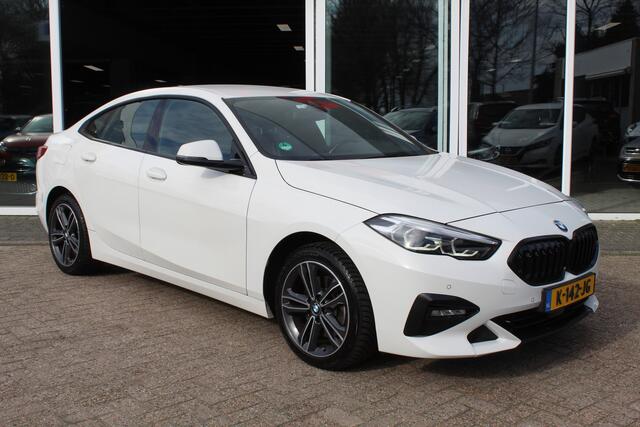 BMW 2-SERIE Gran Coupé 218i Executive Edition//Stoelverwarming!!