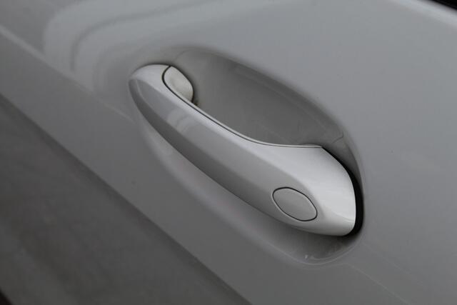 BMW 2-SERIE Gran Coupé 218i Executive Edition//Stoelverwarming!!