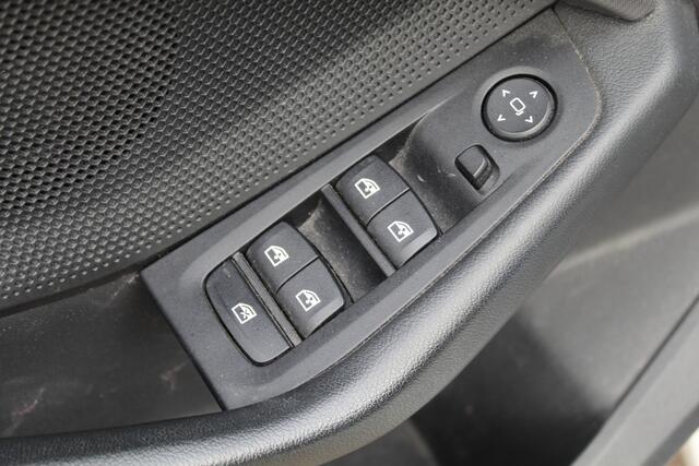 BMW 2-SERIE Gran Coupé 218i Executive Edition//Stoelverwarming!!