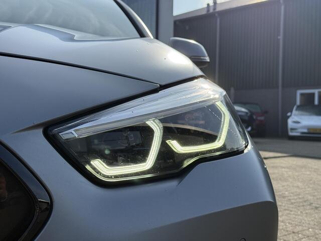 BMW 2-SERIE Gran Coupé 220i M-SPORT| BOMVOL! | HARMAN KARDON| PANO| FROZEN GREY| STOEL+ STUURVERWARMING| DEALER OH. | ORIGINEEL NEDERLANDS| KUIPSTOELEN| LEER | 19 INCH!