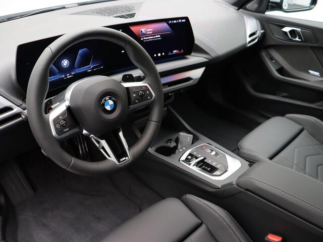 BMW 2-SERIE Gran Coupé 220 M Sportpakket Pro | Panoramadak | Harman Kardon | Parkeercamera | 18"