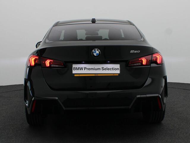 BMW 2-SERIE Gran Coupé 220 M Sportpakket | Driving Assistant Plus | Stuurwielverwarming | 19"