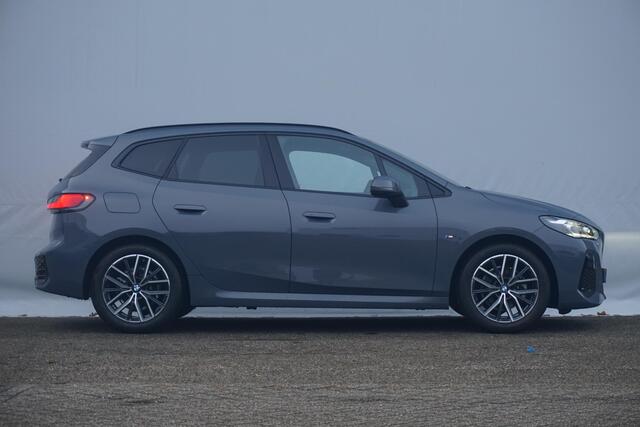 BMW 2-SERIE Active Tourer 218i | M Sport Package | Equipment Package Pro | Comfort Pack | Travel Package | Showroom Selection