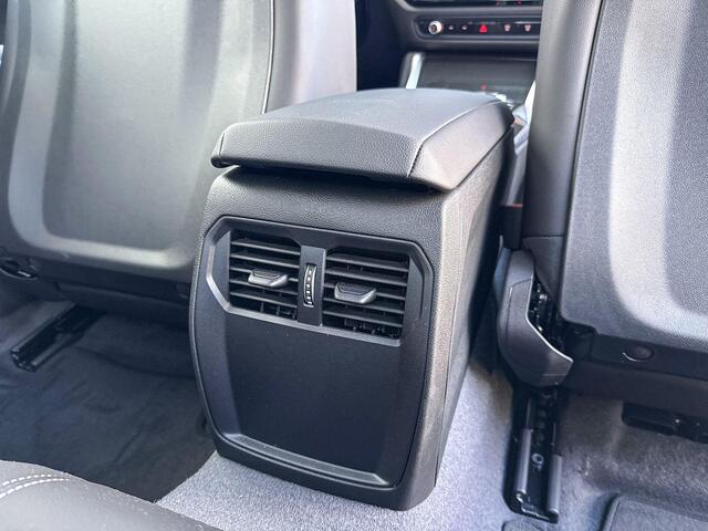 BMW 2-SERIE Coupé 220i High Executive M-Sport / Glazen Schuifdak / Harman Kardon / Adaptief LED / Comfort Access / CraftedClarity / Getinte Ramen / 19 Inch / Shadowline