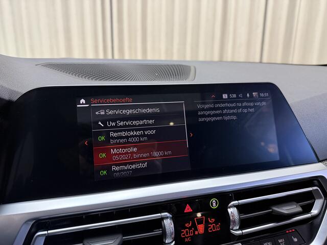 BMW 2-SERIE Coupé M240i xDrive *Brooklyn Grey* Schuif-/Kanteldak HUD / Harman/Kardon / Stuurverwarming / Keyless / Carplay / Camera / Leder / Cruise / 19'' LMV