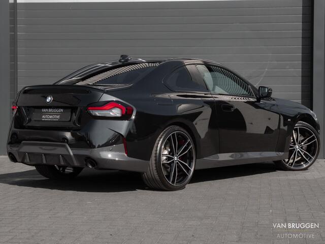 BMW 2-SERIE Coupé 220i M-Sport 20" Leer Camera