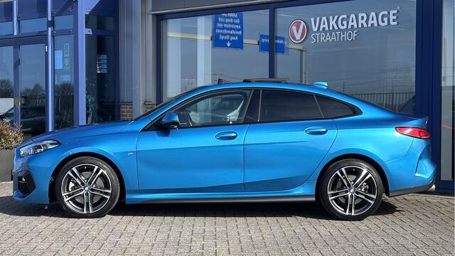 BMW 2-SERIE Gran Coupé 220i Business Edition Plus, Carplay + Android Auto / Full LED. / Elektr. Schuifdak / Camera + Sensoren / Keyless / 18'' LMV