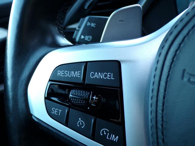 BMW 2-SERIE Gran Coupé 220i Business Edition Plus, Carplay + Android Auto / Full LED. / Elektr. Schuifdak / Camera + Sensoren / Keyless / 18'' LMV