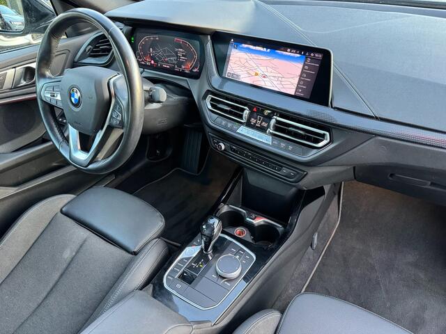 BMW 2-SERIE Gran Coupé 218i Executive Aut 140pk, Navi | Clima