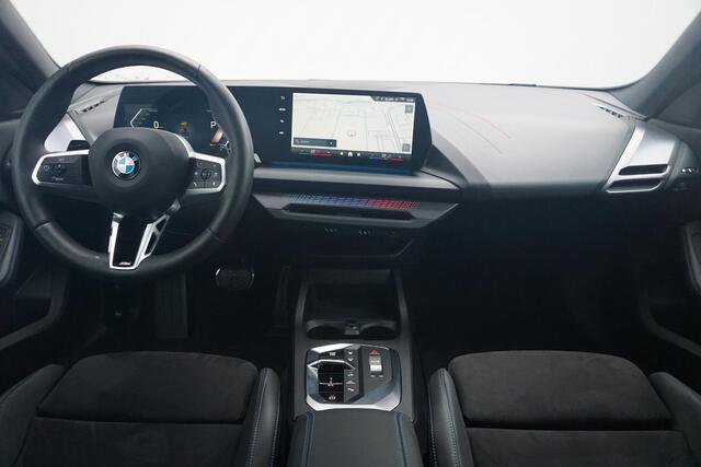 BMW 2-SERIE Gran Coupé 220 M Sportpakket Pro 19'' / Panoramadak / Comfort Access / Driving Assistant | Ekris Selection