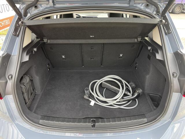 BMW 2-SERIE Active Tourer 225e xDrive Luxury Line 17"/Leder + memory/Panoramadak/Stoelmassage/Harman Kardon/Camera/Head-up/Dodehoek/Apple Carplay & Android Auto