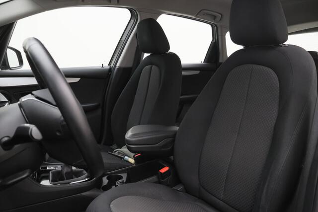 BMW 2-SERIE Active Tourer 216i LED, Climate, Cruise, Bluetooth, PDC