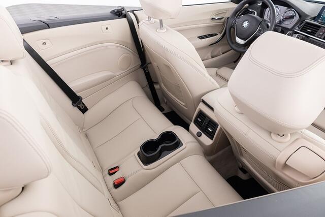 BMW 2-SERIE 230 i Cabriolet High Executive Automaat | LEDER | LED *GOEDE VRIJDAG + 2e PAASDAG OPEN!*