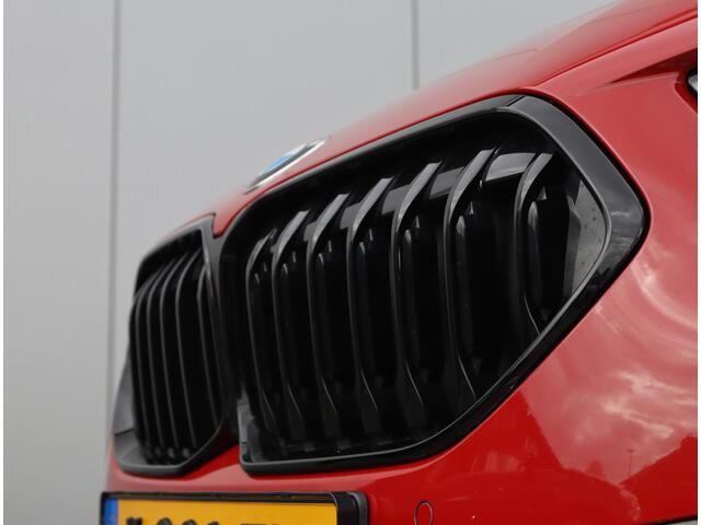 BMW 2-SERIE Gran Coupé 218i High Executive M-Sport | LED | Keyless | 19" | Camera