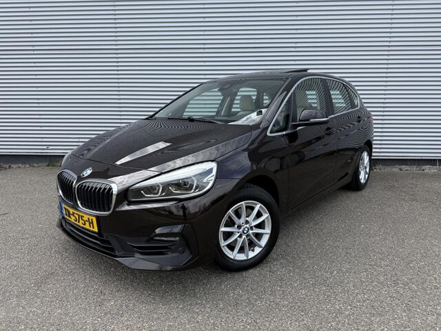 BMW 2-SERIE Active Tourer 218i Executive Automaat NAP Pano Trekhaak Camera Leer Dealer OH