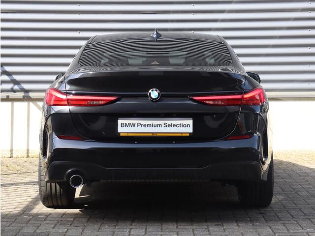 BMW 2-SERIE Gran Coupé 218i | High Executive | M Sportpakket | Harman Kardon | Stuurwiel Verwarmd | Sportstoelen | Camera | M Sportremmen | 19'' LMV