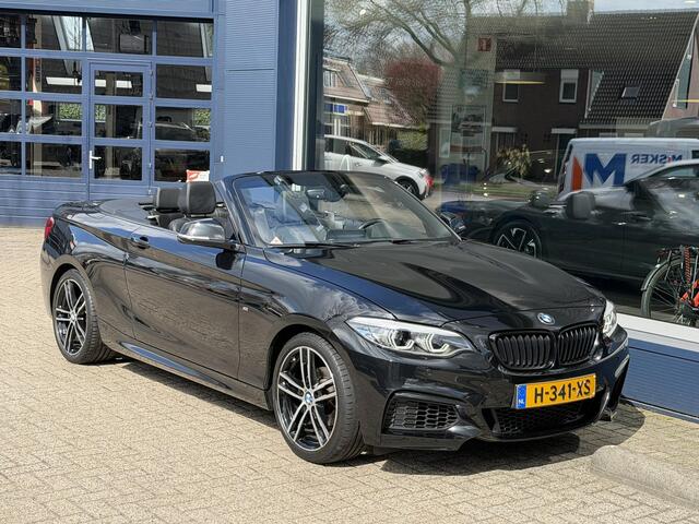 BMW 2-SERIE Cabrio 218i High Executive Edition | 136PK | M Sport Pakket | Leder Sportstoelen | LED Verlichting | Stoelverwarming | Groot Navigatie | Afneembare trekhaak | Camera | 18 Inch Lichtmetaal |