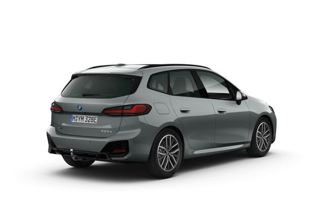 BMW 2-SERIE Active Tourer 225e xDrive | M Sportpakket | Premium Pack | Comfort Pack | Travel Pack | Trekhaak