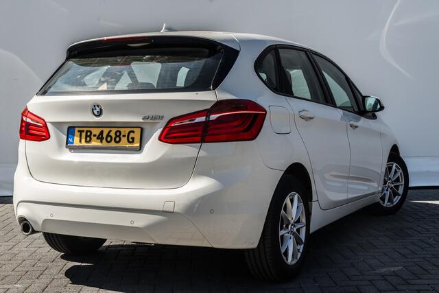 BMW 2-SERIE Active Tourer 218i 141 PK Executive | Automaat | Ned Auto | Hoge zit en in Stap | 60 DKM | | Clima | Pdc | Clima | Navigatie | 16 Inch LMV | Crouse | Bluetooth | Keyless |