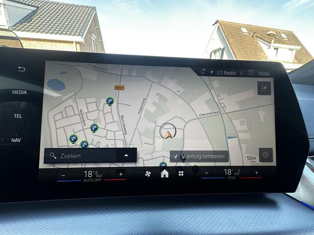 BMW 2-SERIE Active Tourer 225e xDrive M-Sport Pano|360camera|Adaptief