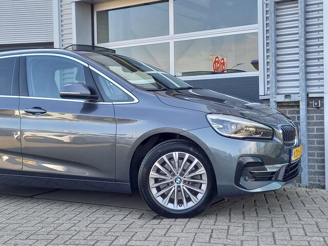 BMW 2-SERIE Active Tourer 225xe iPerformance High Executive PANO - HEAD UP - LEER + VERWARM - KEYLESS -
